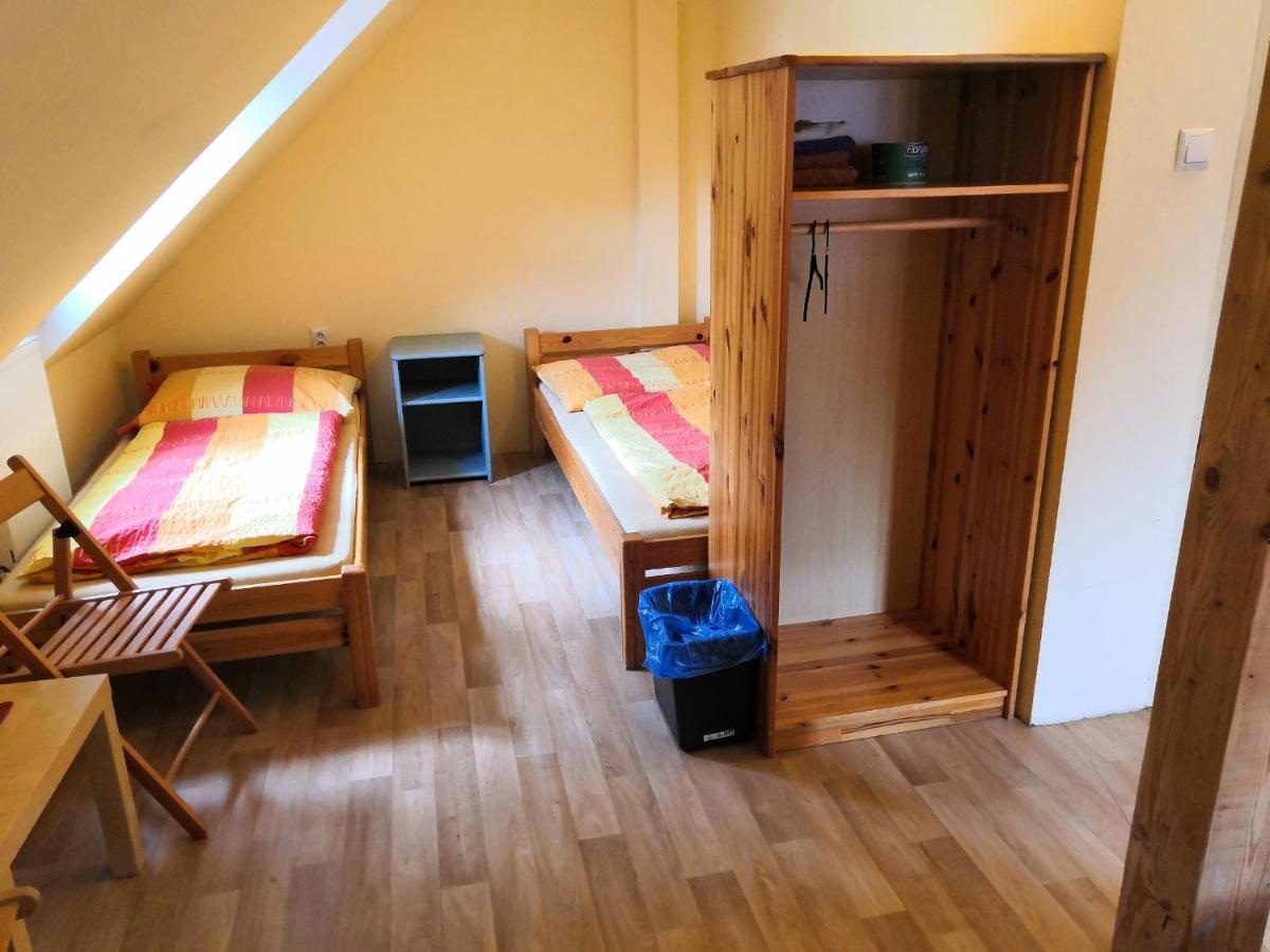 Hostel Skautsky Dom Banská Štiavnica Buitenkant foto