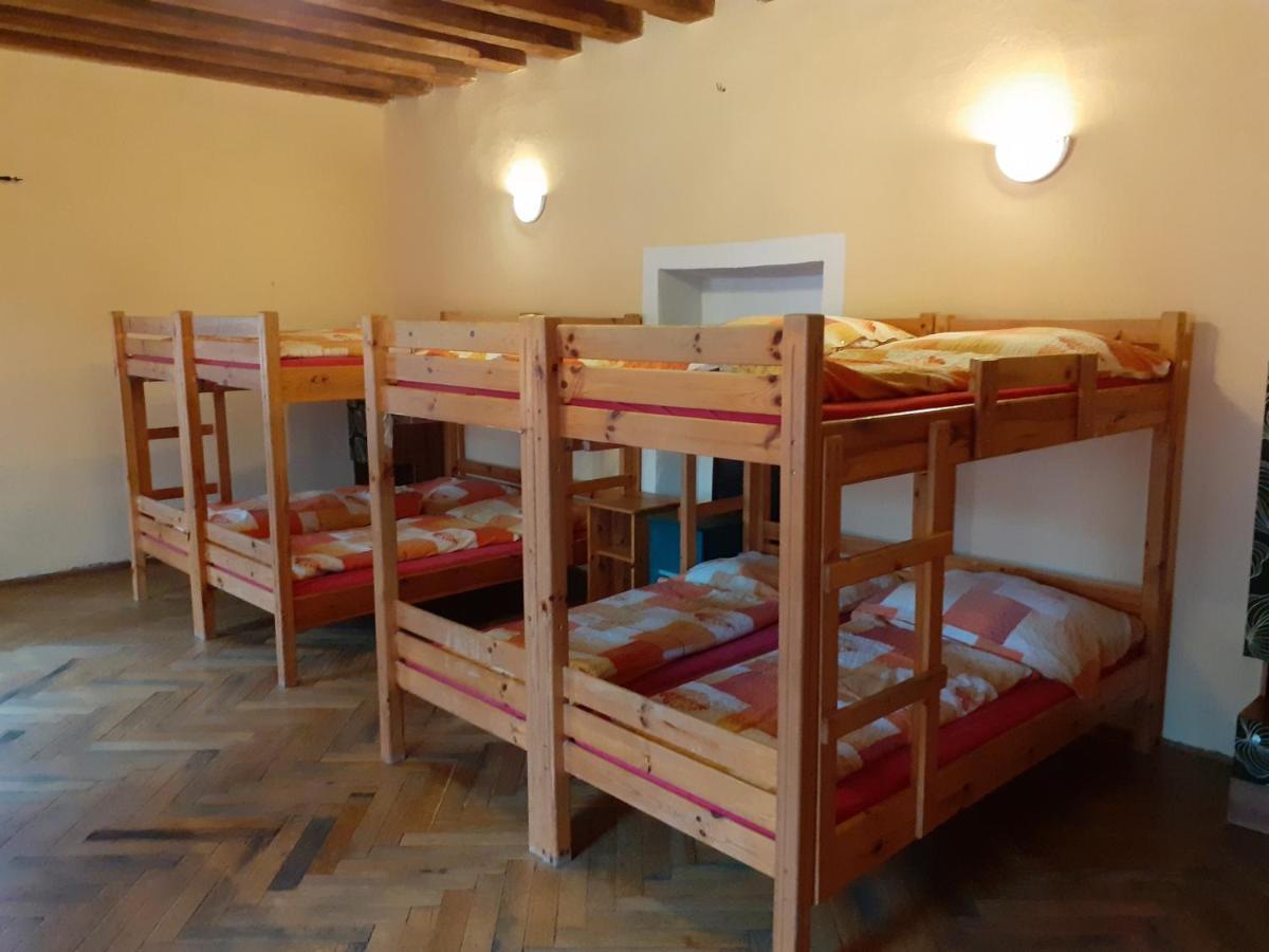 Hostel Skautsky Dom Banská Štiavnica Buitenkant foto
