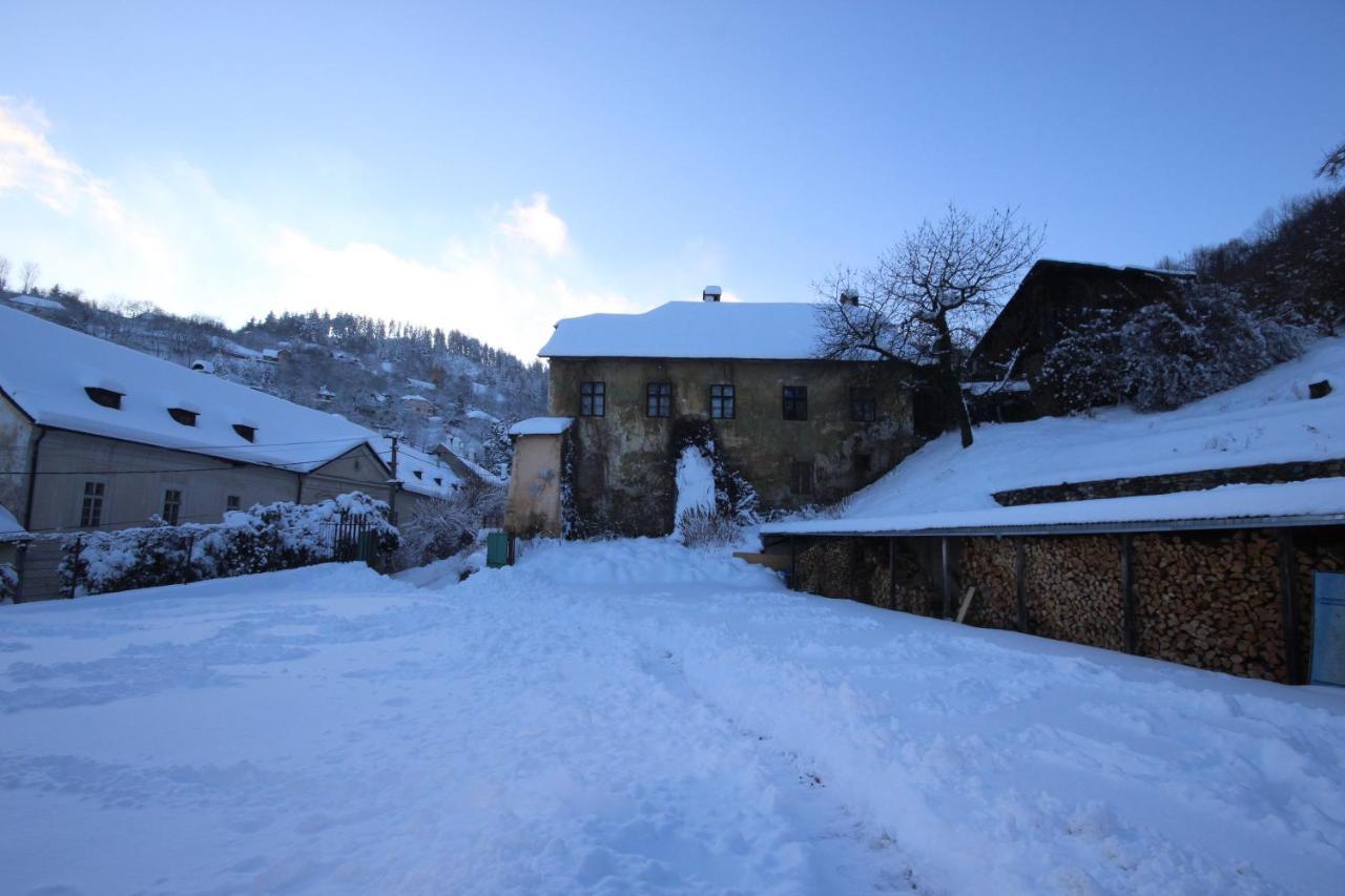 Hostel Skautsky Dom Banská Štiavnica Buitenkant foto