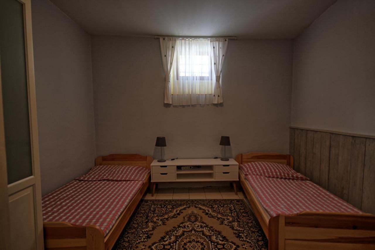 Hostel Skautsky Dom Banská Štiavnica Buitenkant foto